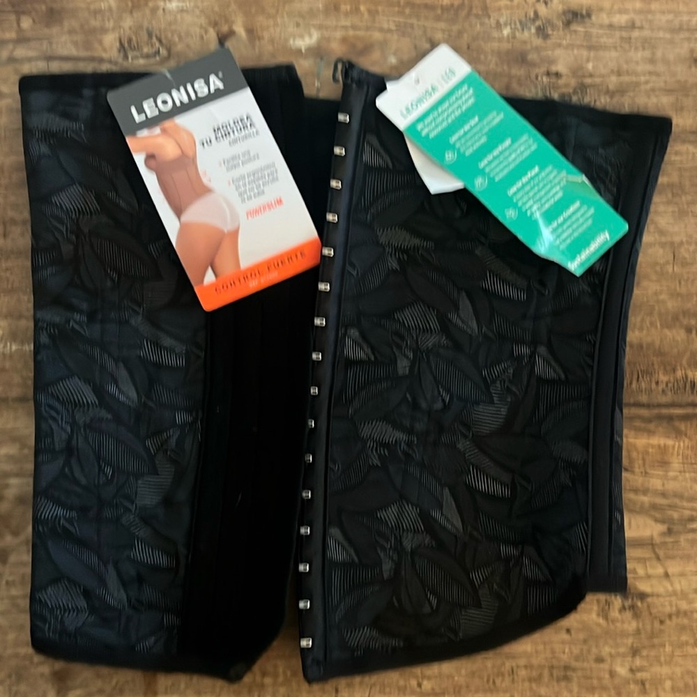 NWT bought from Victoria secret black waist cinches 9 flexible bonings